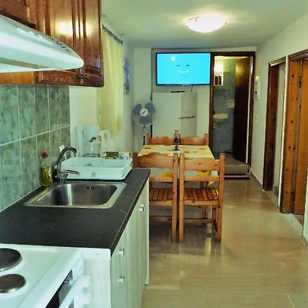 Giannis Apartman